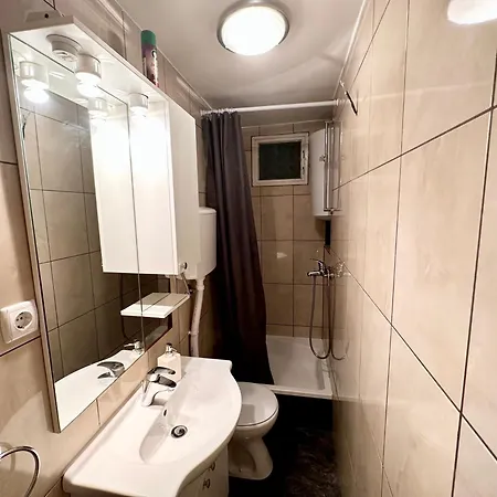 Apartment Easy