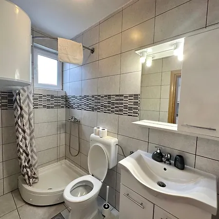Easy Apartment