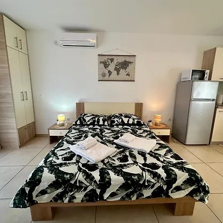 Easy Apartment